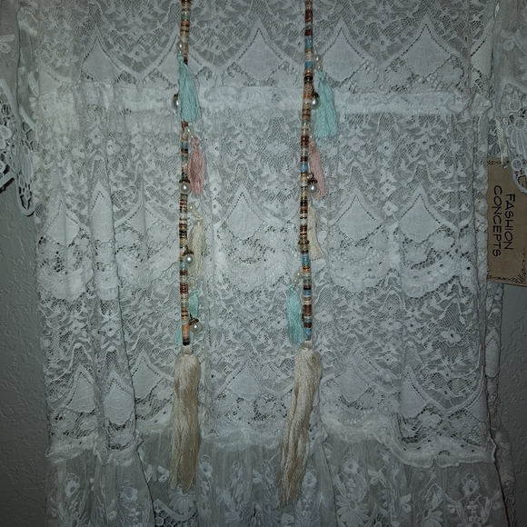 NWT Fashion Concepts Ivory Lace Knee Length Cover Up Size Small - Picture 3 of 8